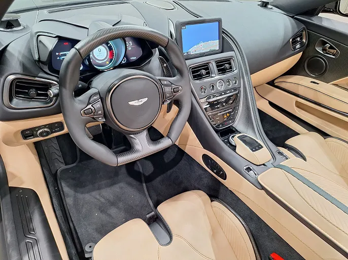 2023 Aston Martin DBS