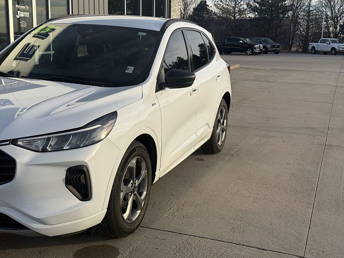 2023 Ford Escape
