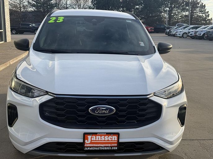 2023 Ford Escape
