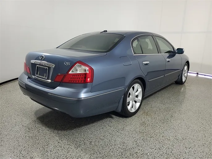 2005 Infiniti Q45