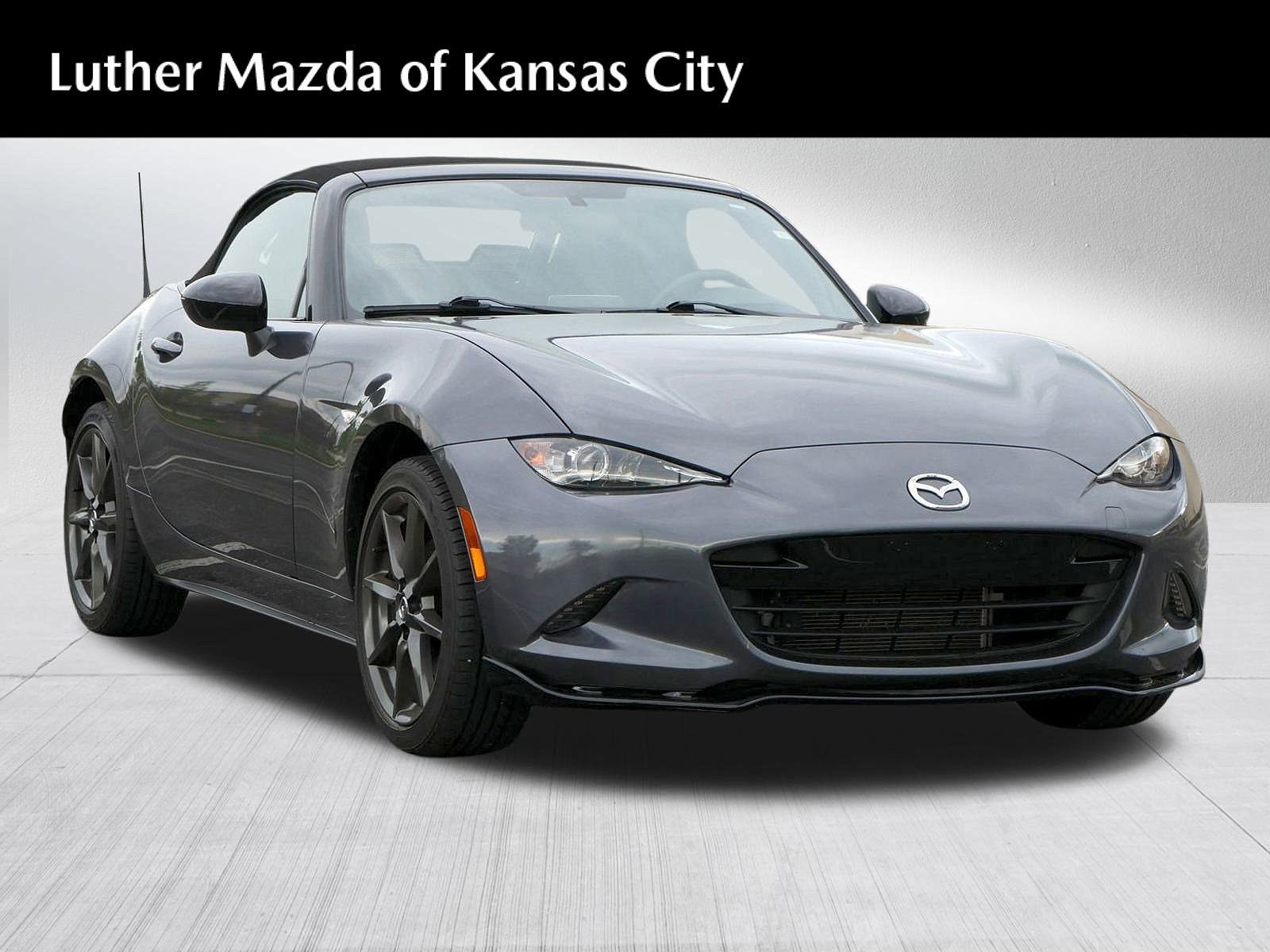 2017 Mazda Miata Club image 0