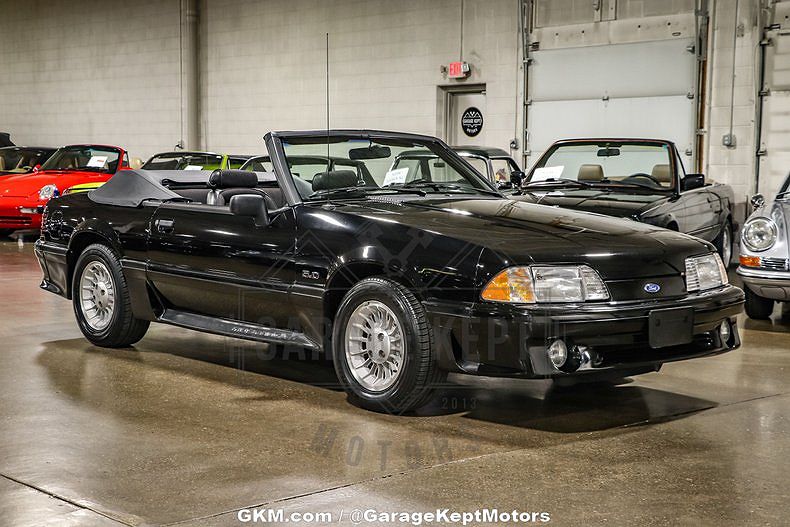 1990 Ford Mustang GT image 33
