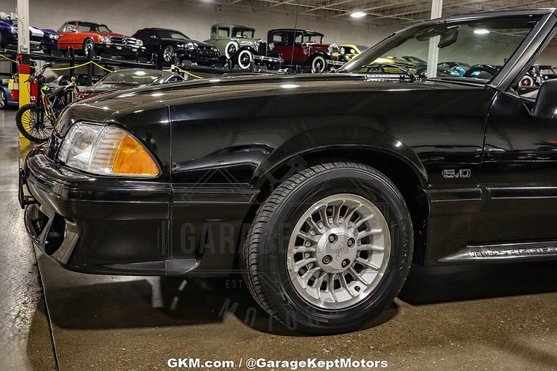1990 Ford Mustang GT image 46