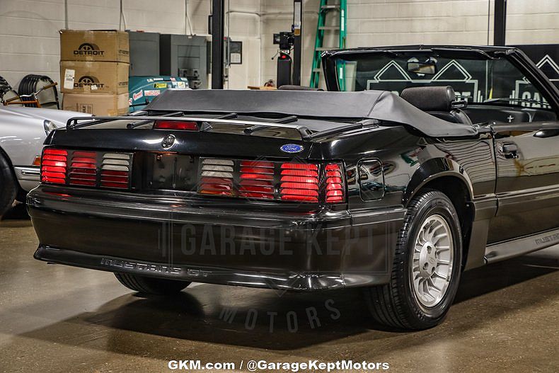 1990 Ford Mustang GT image 59