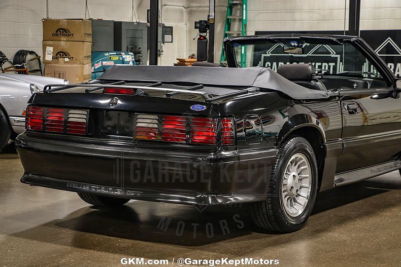 1990 Ford Mustang GT image 60
