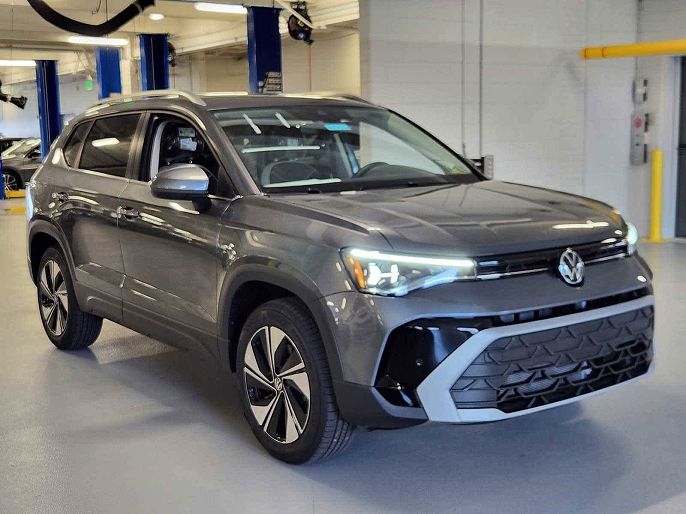 2025 Volkswagen Taos