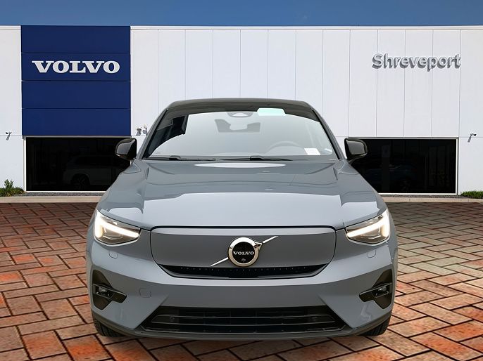 2023 Volvo C40