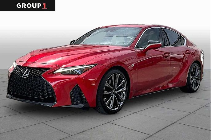 2022 Lexus IS