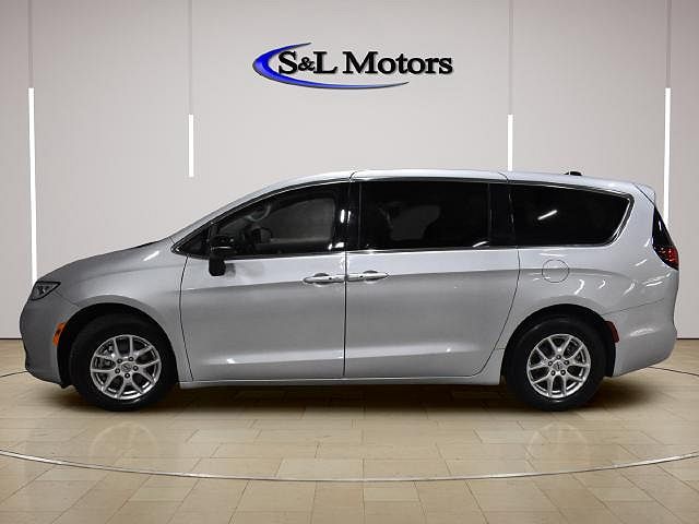 2024 Chrysler Pacifica