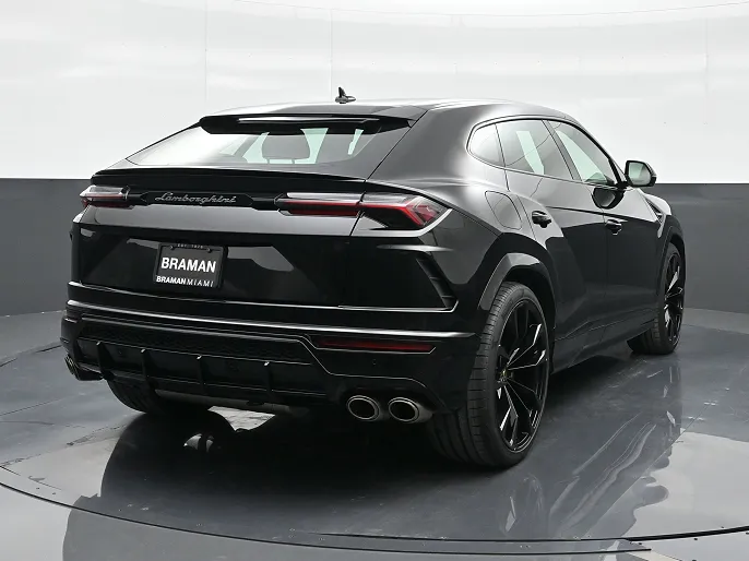 2022 Lamborghini Urus