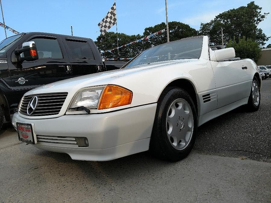 1993 Mercedes-Benz 500 SL image 2