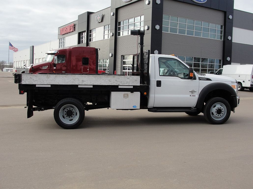 2014 Ford F-550 XL image 5