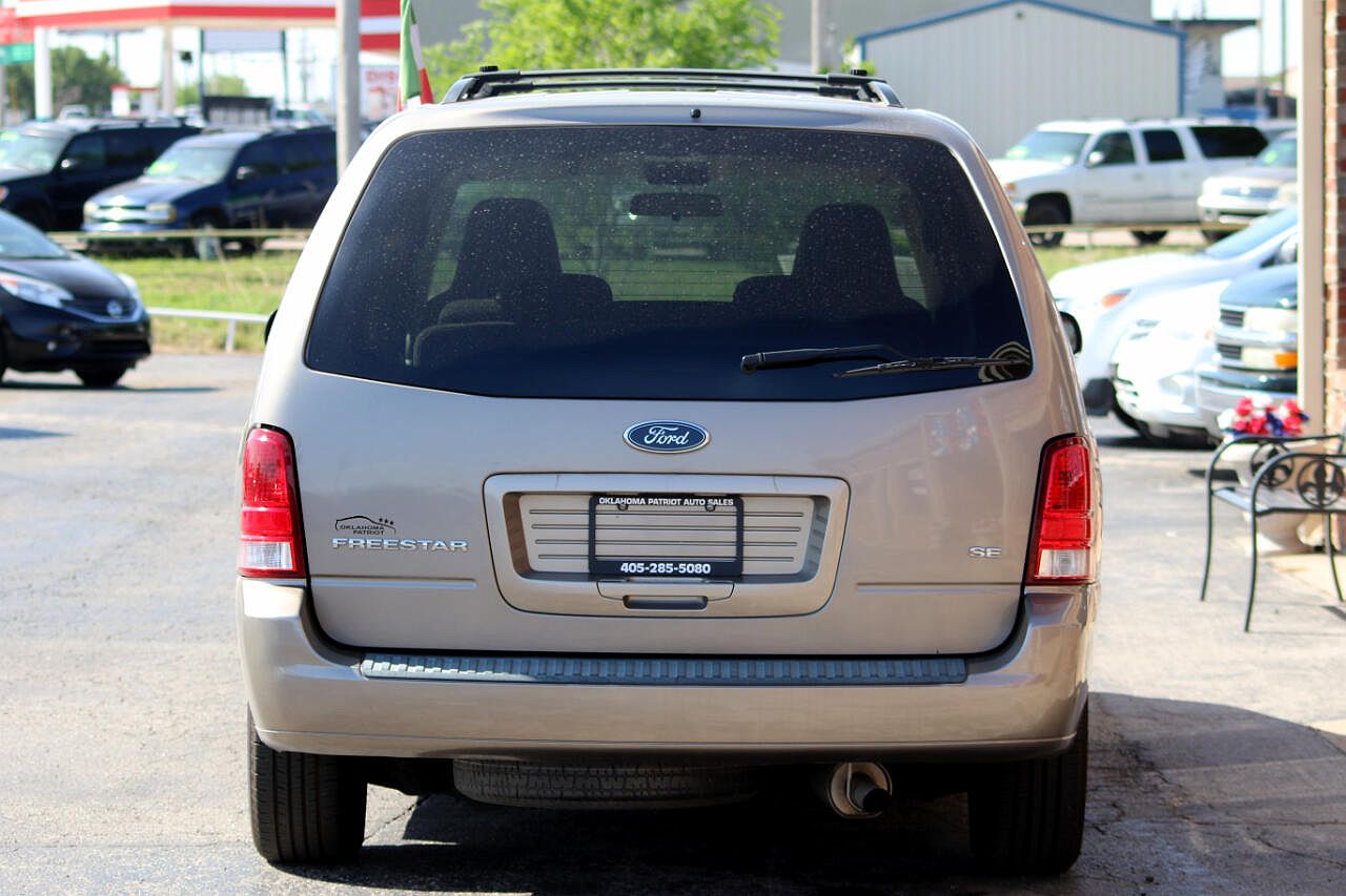 2005 Ford Freestar SE image 5