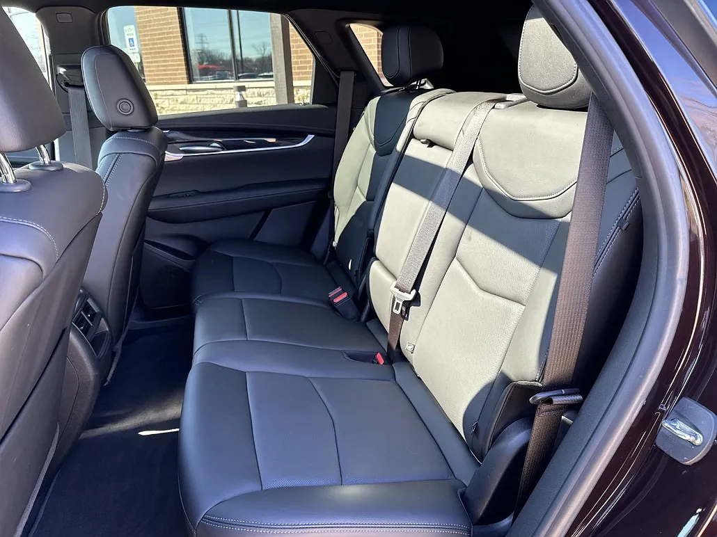 2021 Cadillac XT5 Premium Luxury image 4