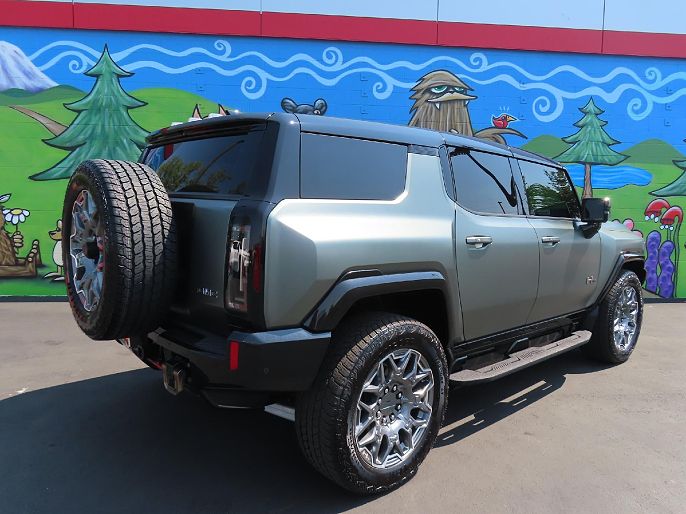2024 GMC Hummer EV