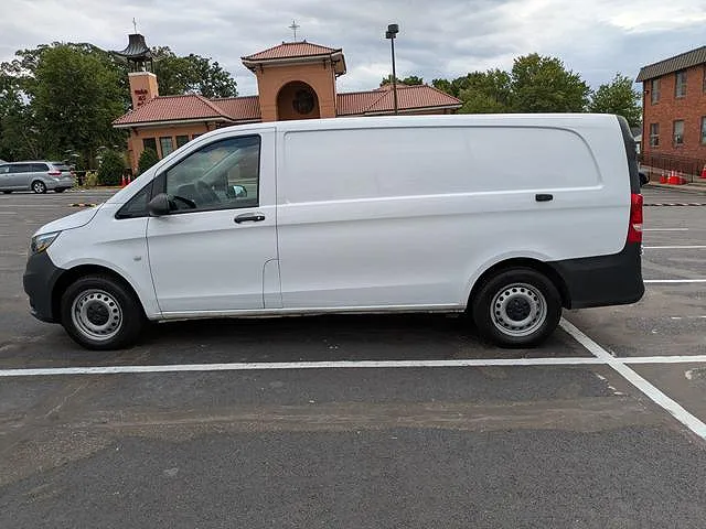 2023 Mercedes-Benz Metris