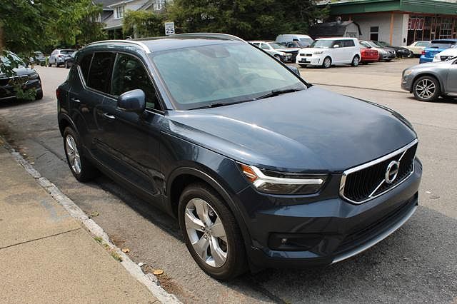 2021 Volvo XC40
