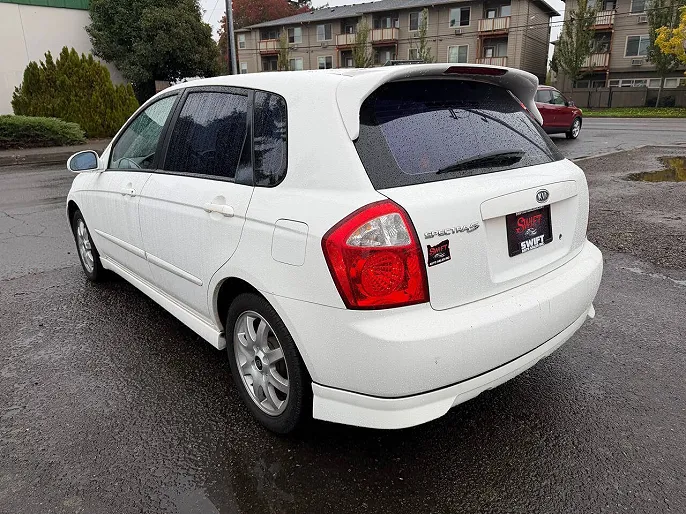 2005 Kia Spectra5
