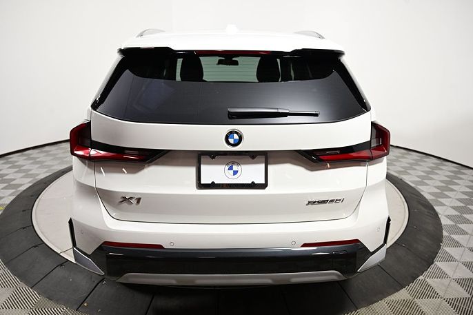 2025 BMW X1