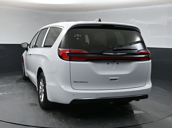 2026 Chrysler Pacifica