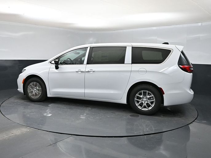 2026 Chrysler Pacifica