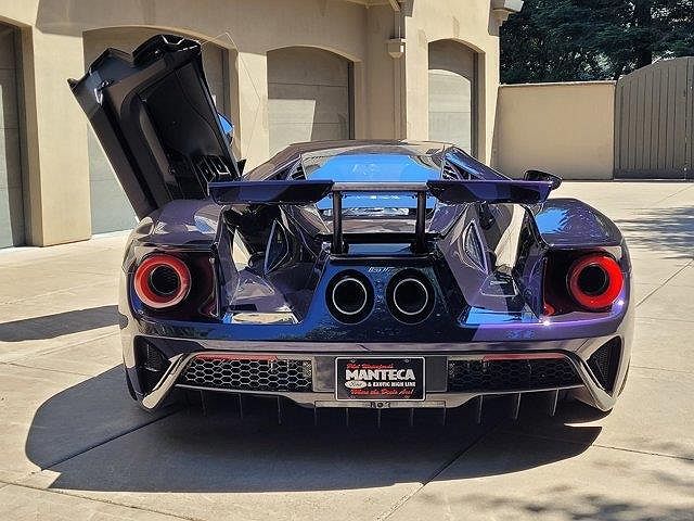 2021 Ford GT null image 5