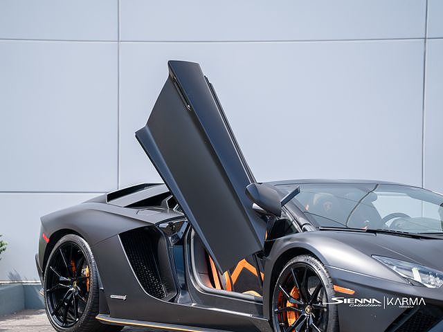 2019 Lamborghini Aventador