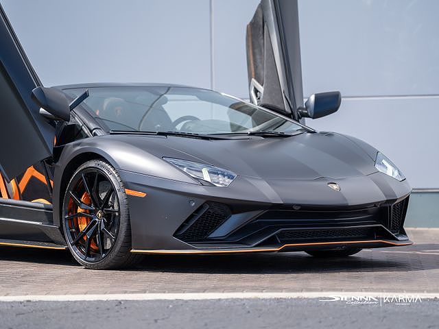 2019 Lamborghini Aventador