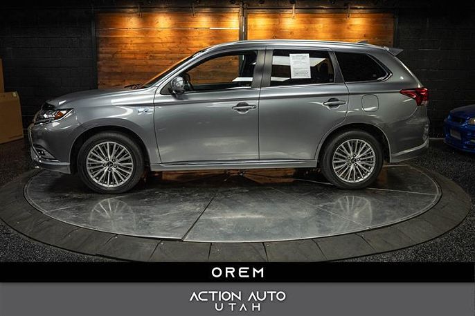 2020 Mitsubishi Outlander