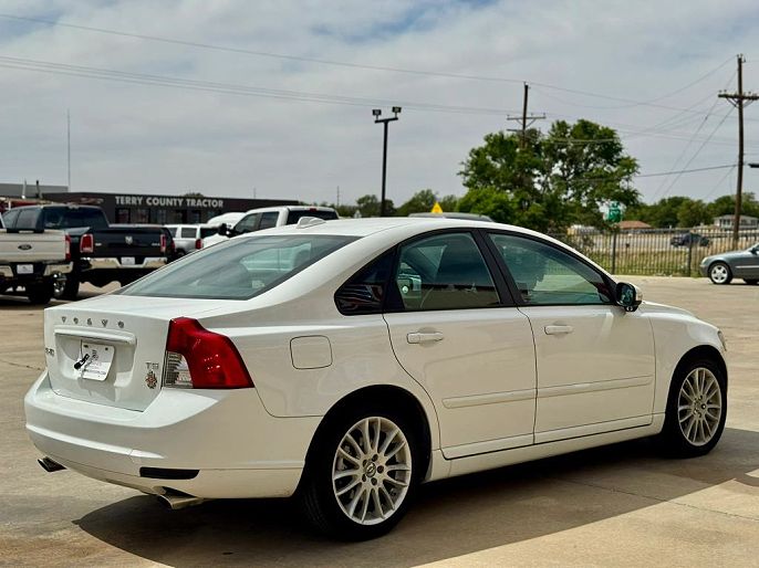 2011 Volvo S40