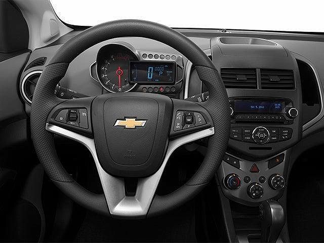 2014 Chevrolet Sonic LT image 5