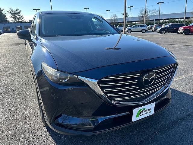 2018 Mazda CX-9 Touring image 0
