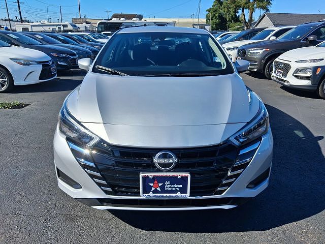 2025 Nissan Versa