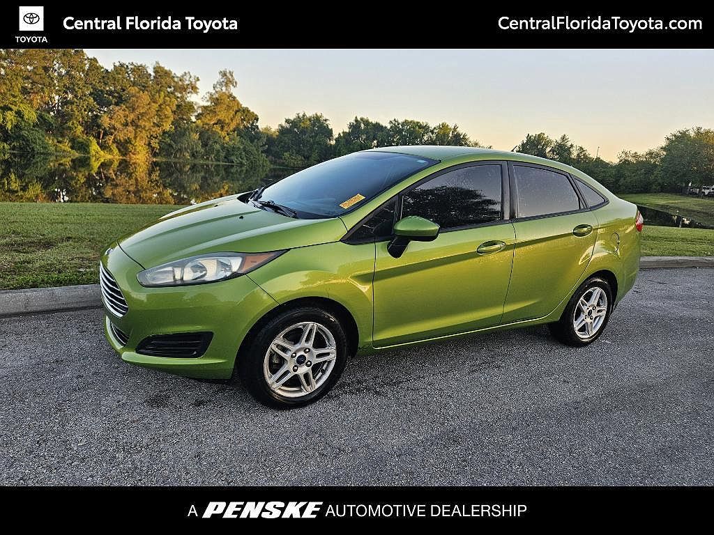2018 Ford Fiesta SE image 0
