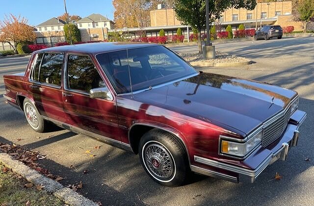 1987 Cadillac DeVille null image 2