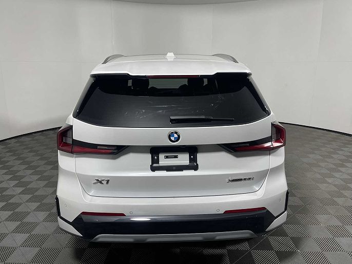 2025 BMW X1