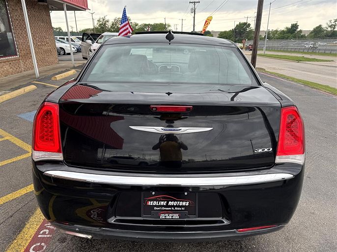 2020 Chrysler 300