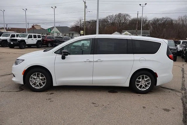 2026 Chrysler Voyager