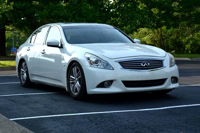 2015 Infiniti Q40