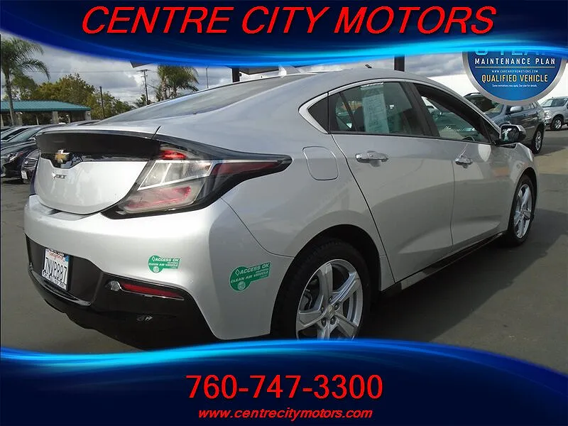 2016 Chevrolet Volt LT image 3