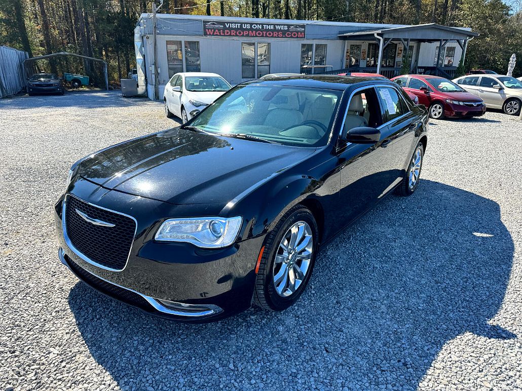 2016 Chrysler 300 Anniversary Edition image 4