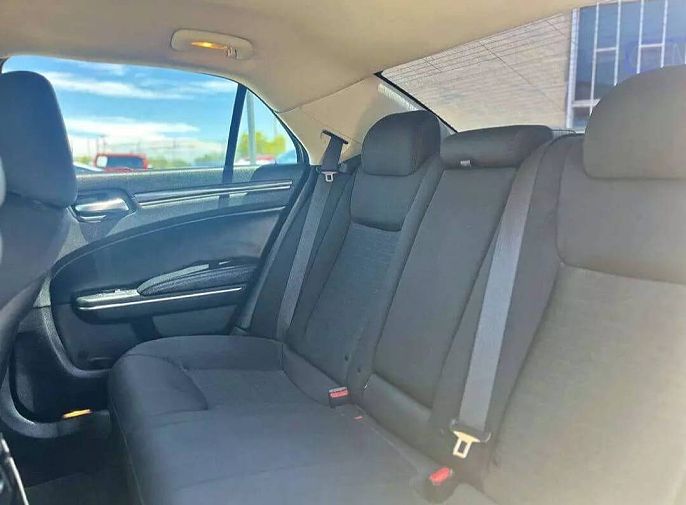 2019 Chrysler 300