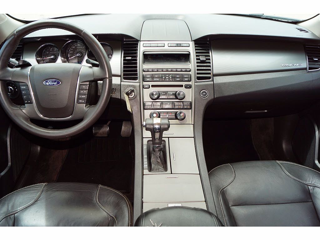 2012 Ford Taurus SEL image 3