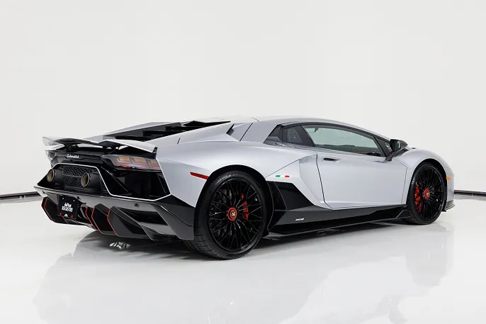 2022 Lamborghini Aventador
