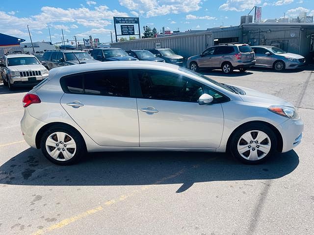 2016 Kia Forte5
