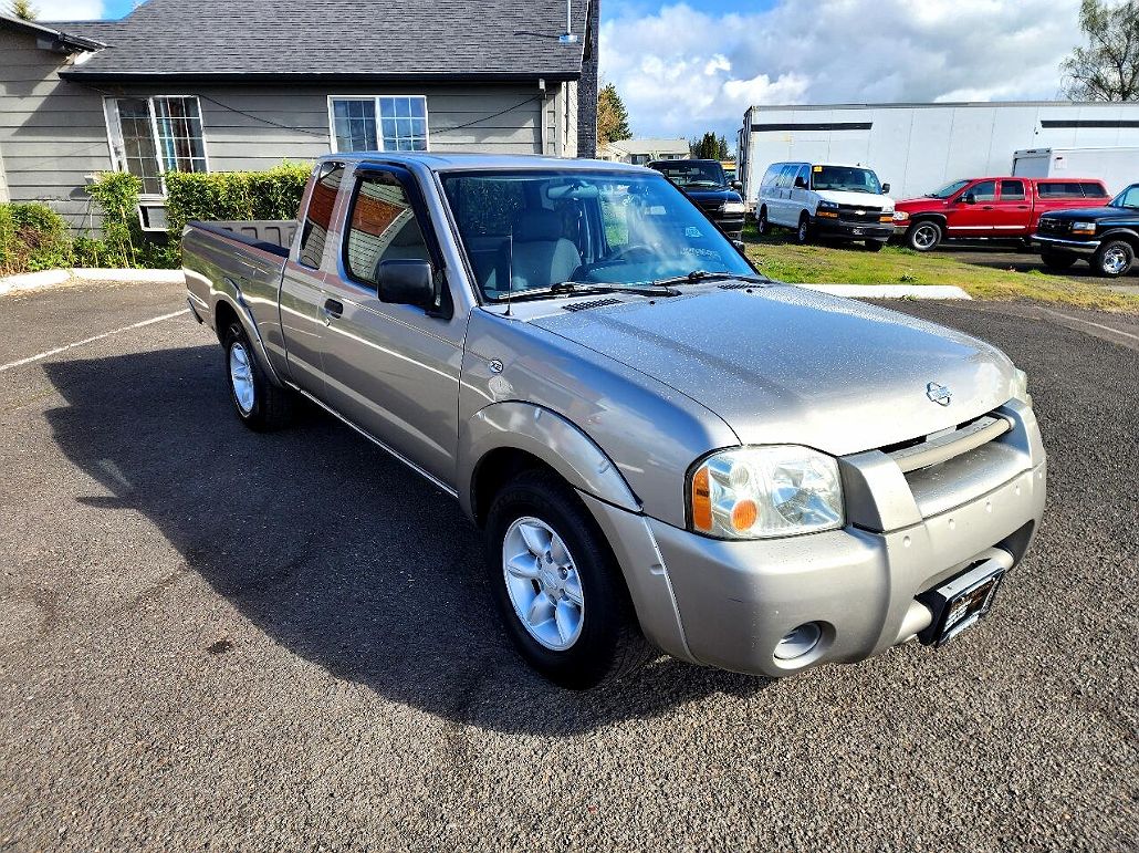2001 Nissan Frontier XE image 4