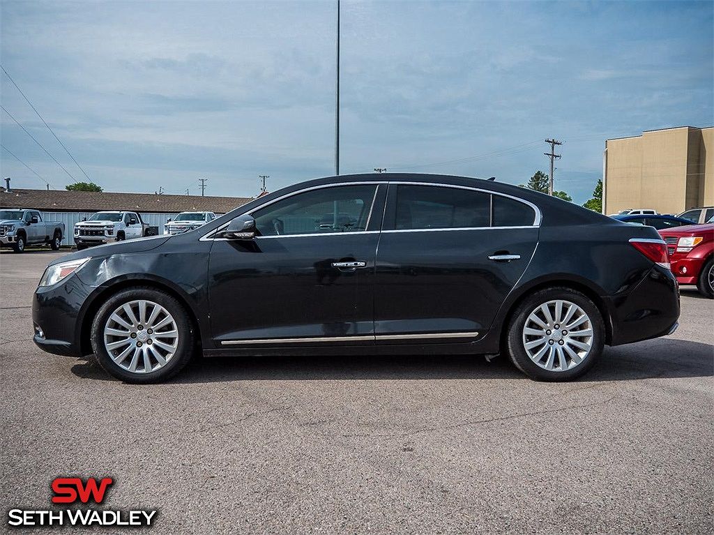 2012 Buick LaCrosse Touring image 3
