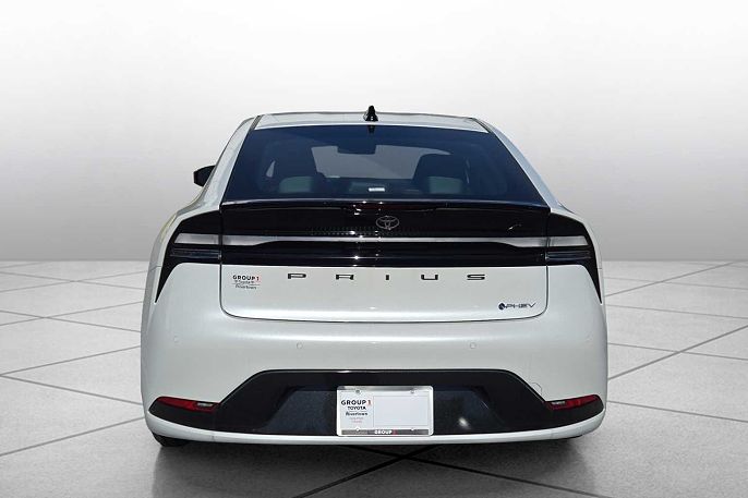 2026 Toyota Prius Plug-in