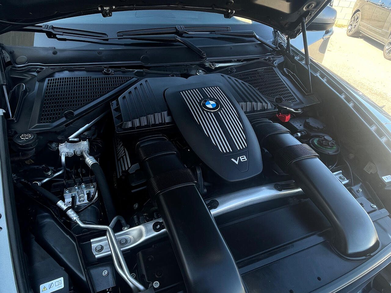 2010 BMW X5 xDrive48i image 39