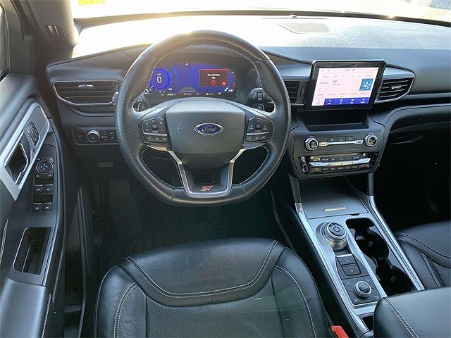 2020 Ford Explorer ST image 5